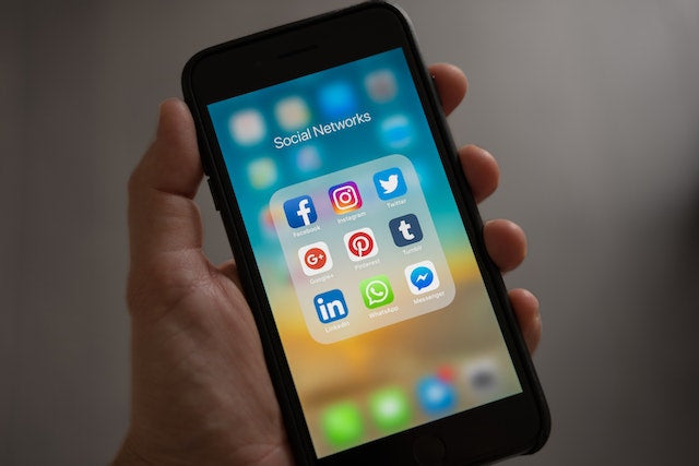 Social Media Guide l Winterplay Studios