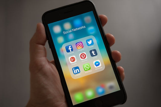 Social Media Guide l Winterplay Studios